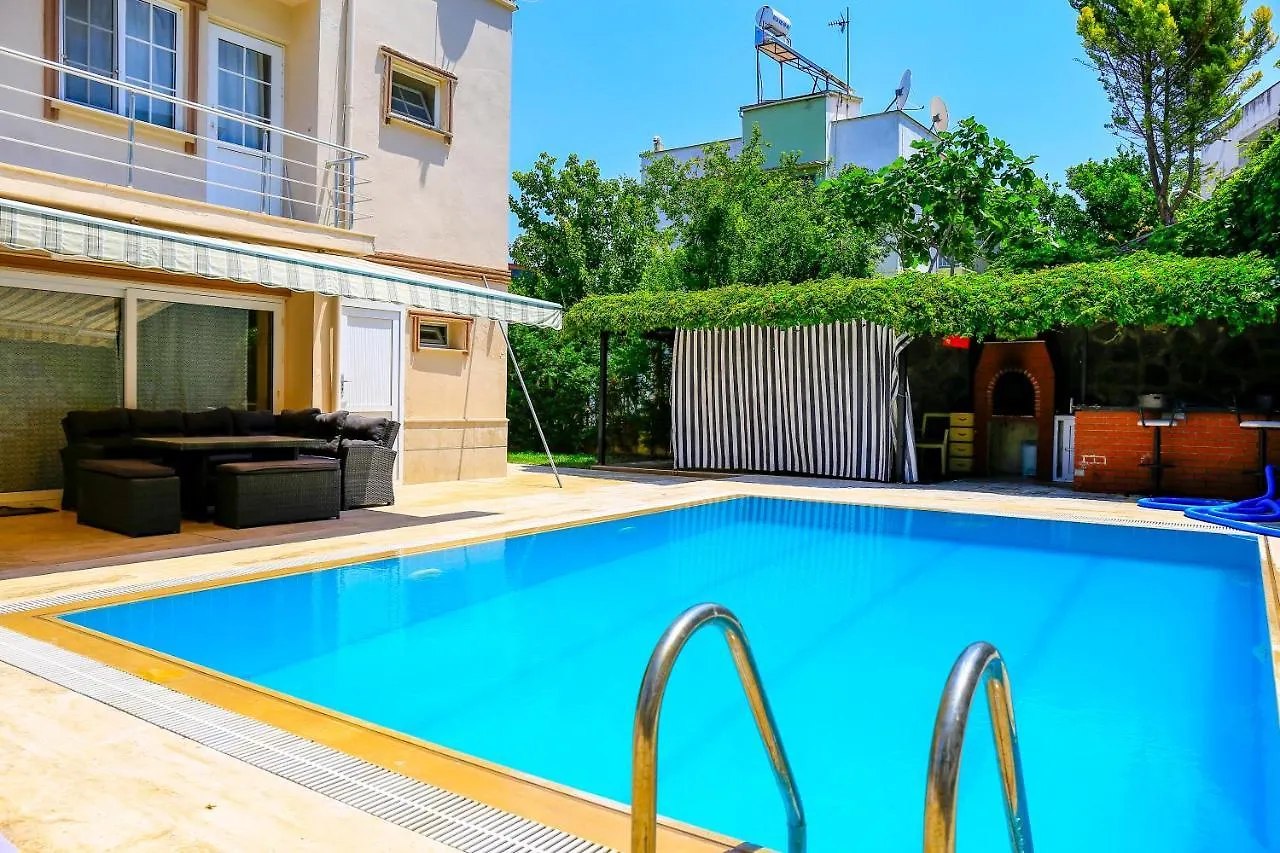 Villa Turkan Kusadasi